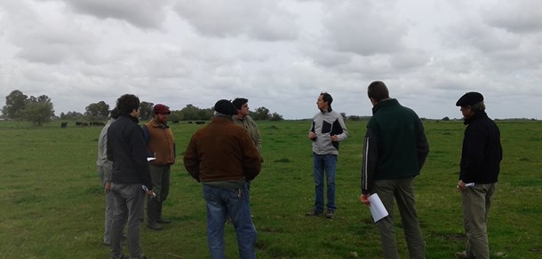 Recorrida con productores de Ranchos en el establecimiento El Amanecer- UNLP