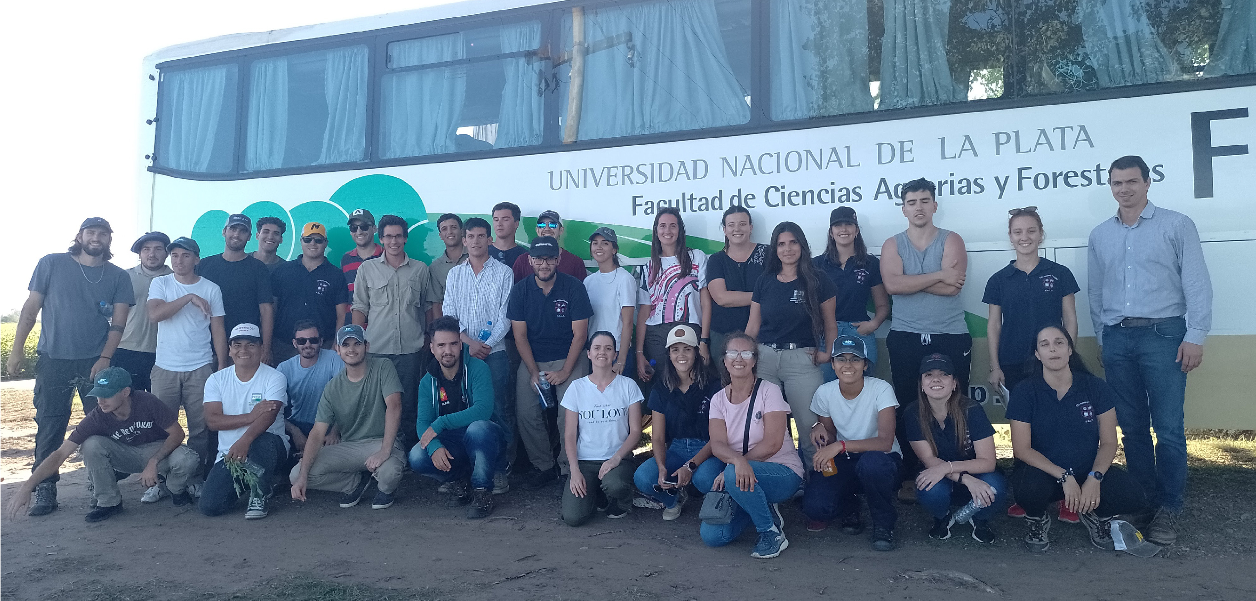 Visita de estudiantes del curso Oleaginosas y Cultivos Regionales a Pergamino