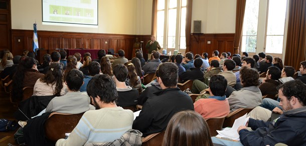 El Ing. Delucis dictó una Conferencia sobre Certificación de Frutas para exportación