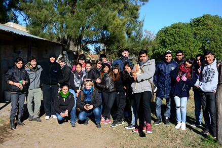 Visitas de  escuelas en el Tambo 6 de Agosto 