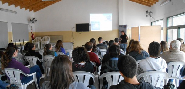 Taller en Villa Ventana con docentes y estudiantes del curso de Manejo de Cuencas