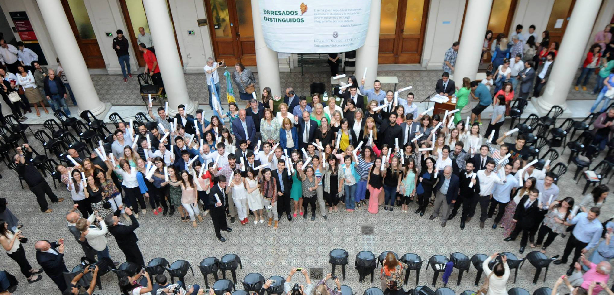 Reconocimiento de la UNLP a sus mejores graduados