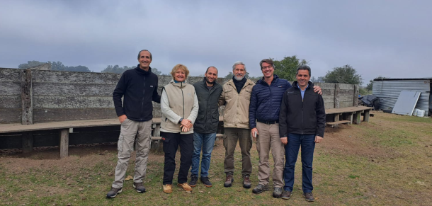 Técnicos de la  Facultad de Ingeniería visitan el establecimiento  