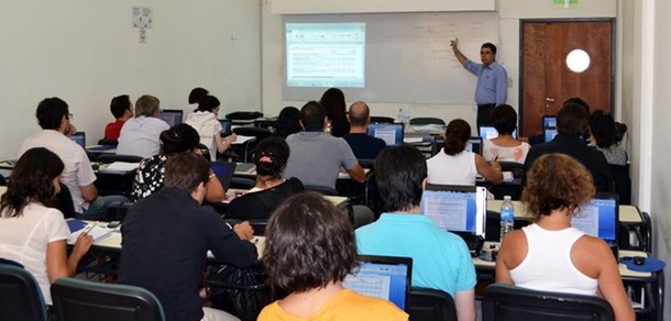  Convocatoria a presentación de cursos de la V Escuela de Verano  de la UNLP 2016