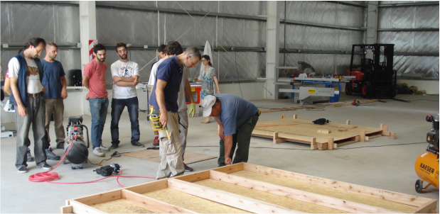 Curso de oficio de armadores de piezas partes de viviendas de madera