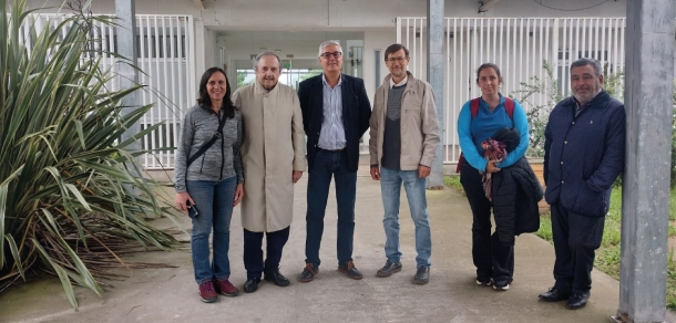 Visita del Dr. Ricardo Alfonsín a las Fábricas de la Estación Experimental Julio Hirschorn