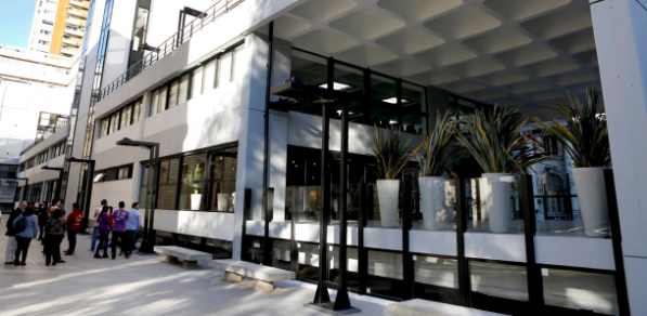Se inauguró el Centro Universitario de Arte en el Edificio Sergio Karakachoff