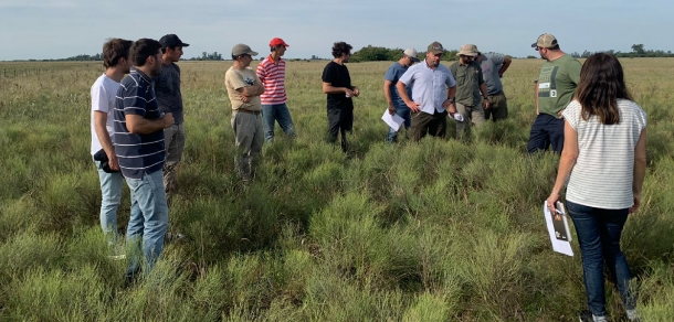 Visita de estudiantes de Posgrado de la UBA al Campo El Amanecer