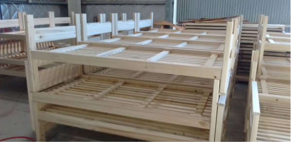 El CTM entregó camas de madera para el sistema de salud de La Plata