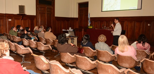 Evento por los 120 años de la revista de nuestra Facultad