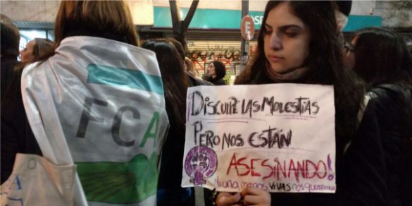 La Facultad presente en la marcha en repudio al femicidio de Emma Córdoba