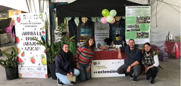  Stand Productivo y de Saberes de nuestra Facultad en la Fiesta del Vino de la Costa