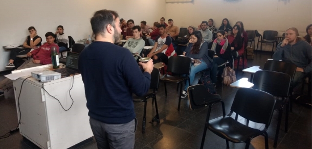 Charla Armado de CV, Inserción laboral y entrevista