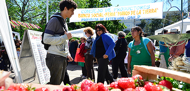 6º aniversario de la Feria de Productores Familiares “Manos de la Tierra”