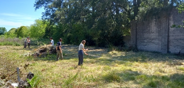 Actividad de extensión de la cátedra de Topografía en conjunto con la organización Movida de Locos