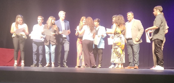 Diez estudiantes de nuestras carreras recibieron el premio Joaquín V. González
