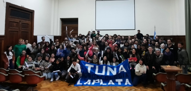 Entrega de diplomas a la primera cohorte de estudiantes de la Tecnicatura Universitaria en Agroecología 