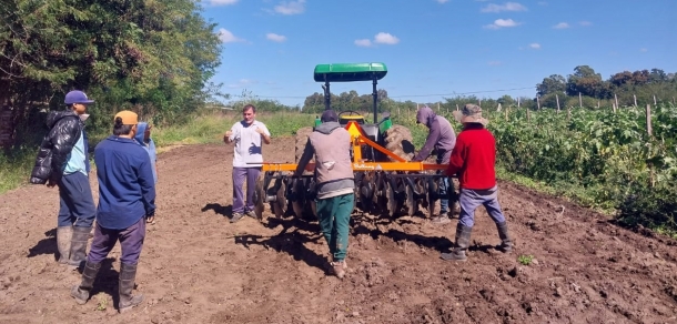 Capacitación en el marco del Programa de Extensión “Tractor para la inclusión” 