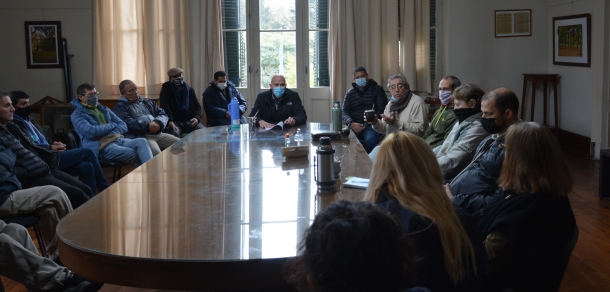 Nuestras autoridades recibieron a trabajadores del Instituto Fitotécnico Santa Catalina