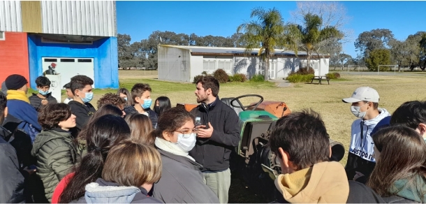 Jornada de capacitación “Tractores agrícolas. Uso seguro y eficiente” en la escuela Secundaria Agropecuaria N°1 Gral. Lucio V. Mansilla  