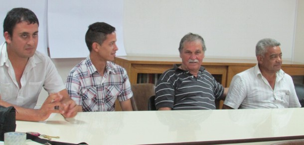 Dialogan en taller de comercialización sobre el fortalecimiento de agricultores familiares bonaerense