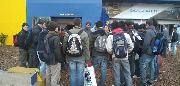 Docentes y estudiantes del curso de Mecanización Agraria asistieron a Agroactiva 2014