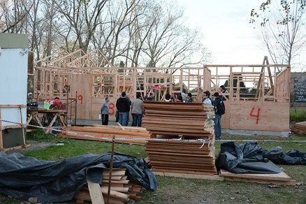 El Curso de Construcción de Vivienda Canadiense, llevado a cabo el mes pasado, muestra grandes avances en la edificación