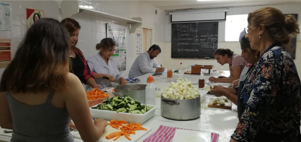 Taller de “Elaboración segura de pickles”