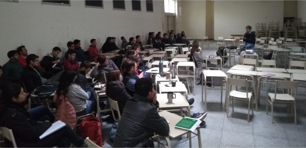 Jornada de riego realizada en nuestra Facultad