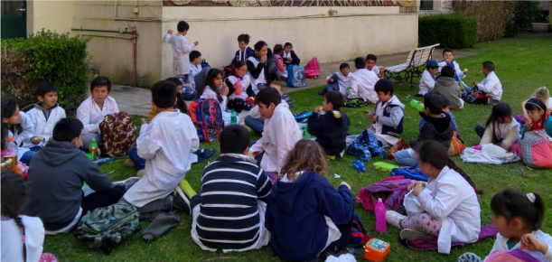 Visitas de escuelas rurales a la Facultad