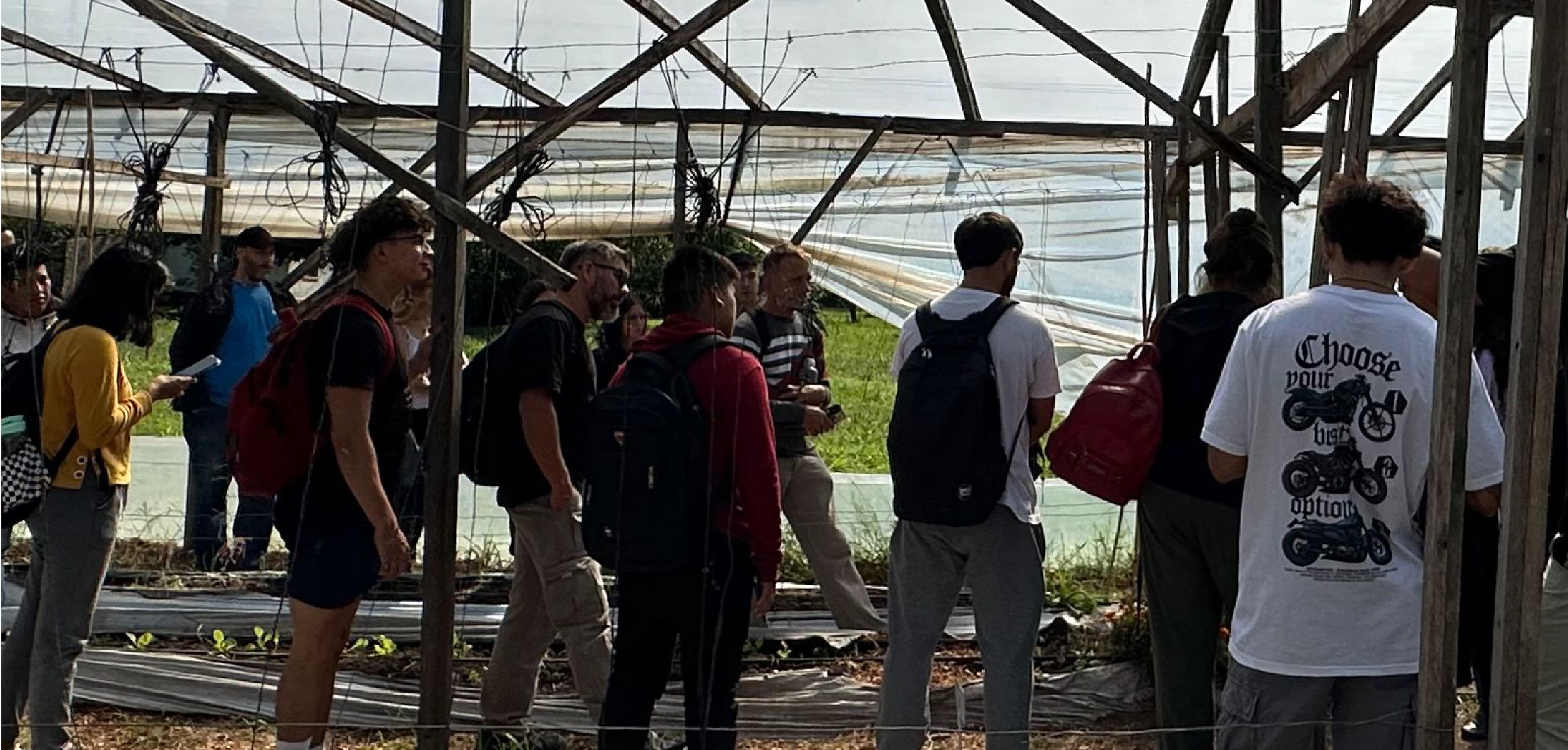 Los estudiantes de la TUnCA visitaron la  Estación Experimental Ing. Agr. Julio Hirschhörn